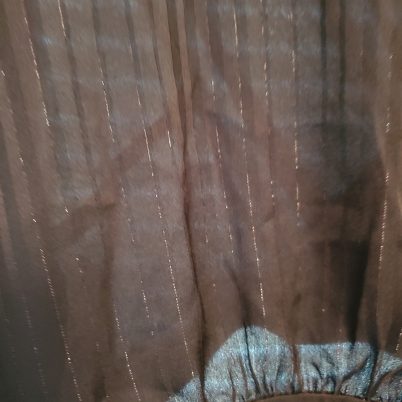 Faux wrap top - Picture 3 of 11